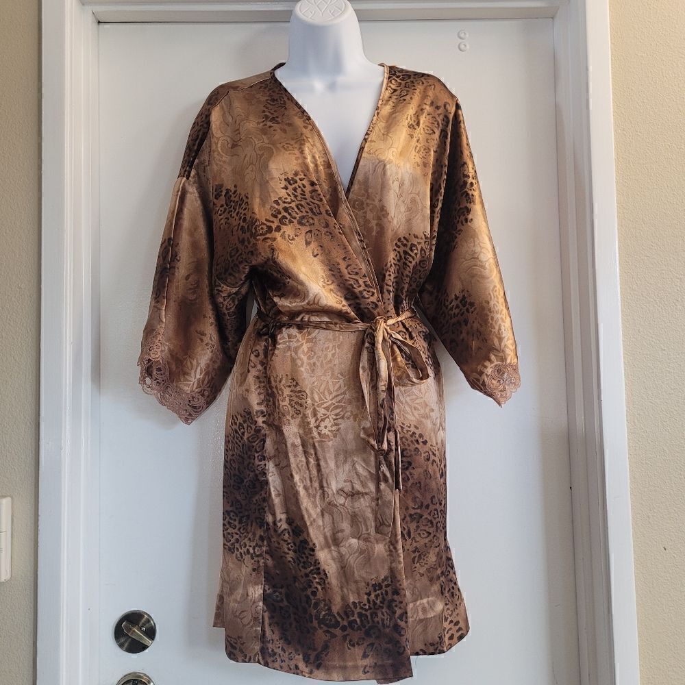 California dynasty vintage 80's leopard animal print silky robe